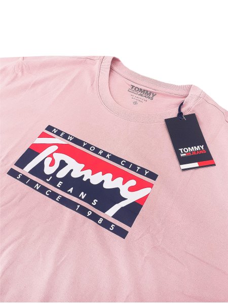 Camiseta Tommy Jeans Masculina Essential Script Tee Rosa