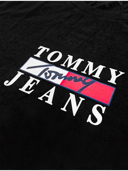 Camiseta Tommy Jeans Masculina Relaxed Timeless Silk Preta