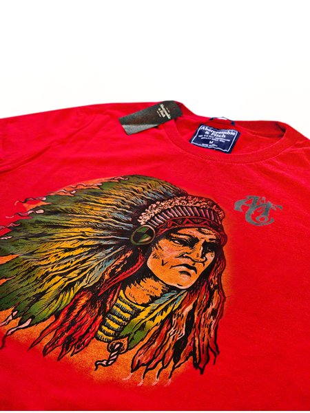 Camiseta Abercrombie Masculina Muscle Sketch Indian Chief Vermelha