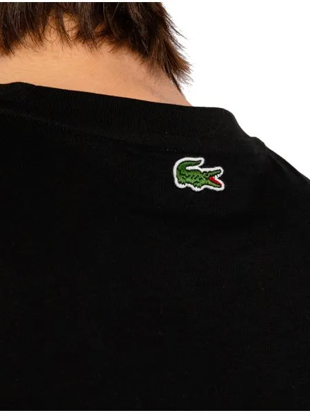 camiseta preta lacoste