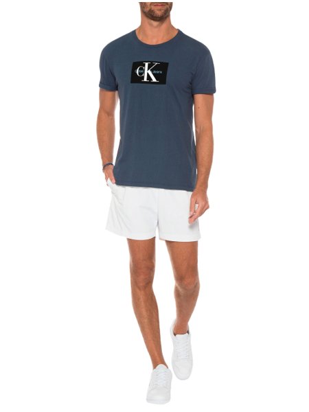 Camiseta Calvin Klein Jeans Masculina Issue Logo Dark Block Azul Médio