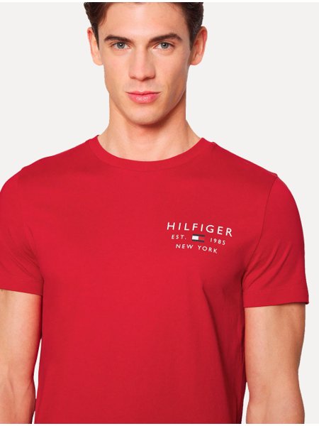 Camiseta Tommy Hilfiger Masculina  Brand Love Small Logo Vermelha