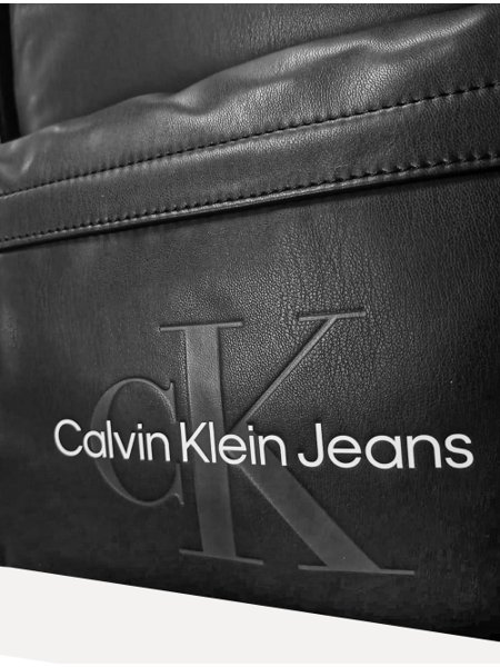 Mochila Calvin Klein Masculina Front Re Issue Logo Preta