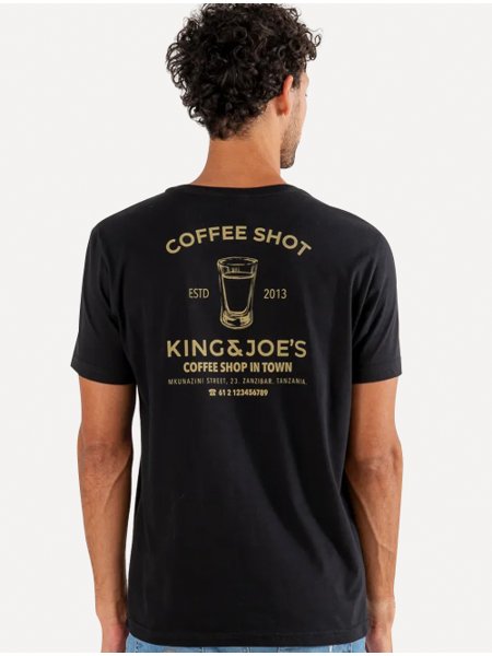 Camiseta King & Joe Masculina Slim Coffee Shop Preta