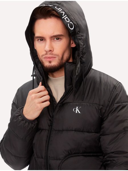 Jaqueta Calvin Klein Jeans Hooded Essential Puffer CK Preta