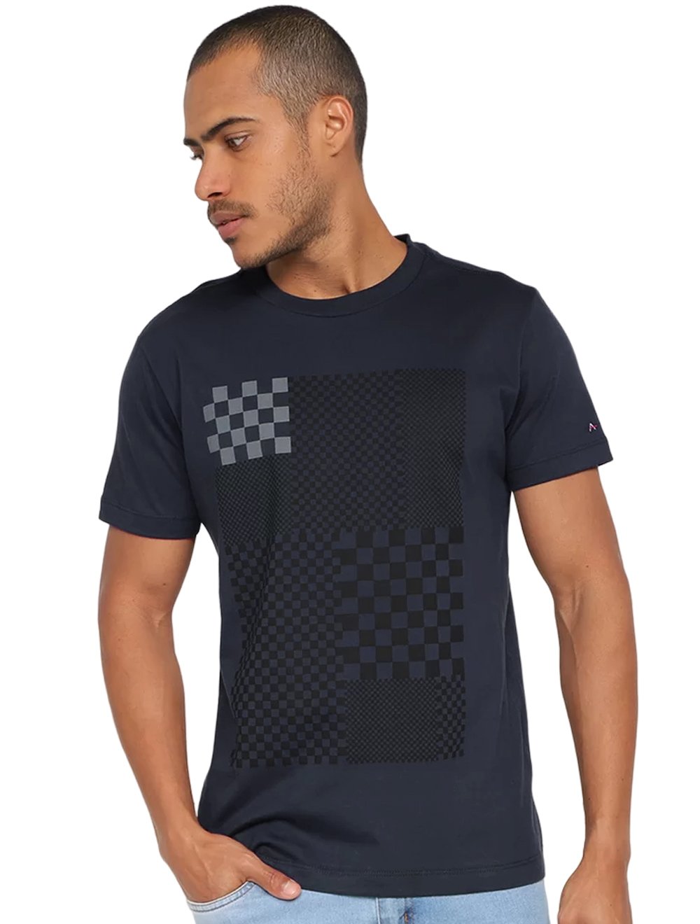 Camiseta Aramis Masculina Regular Chess Azul Marinho