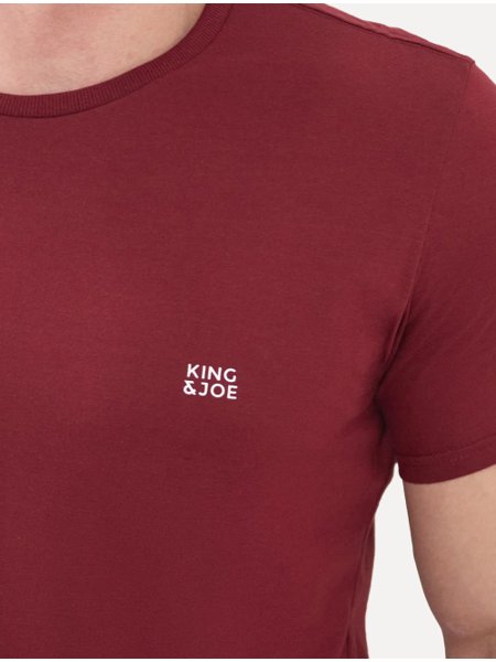 Camiseta King & Joe Masculina Slim Basic Light Small Logo Bordô
