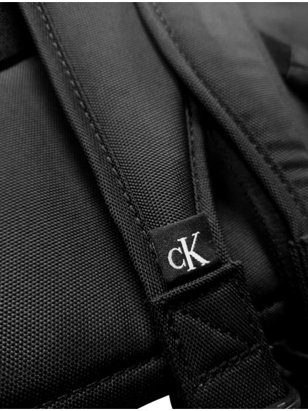 Mochila Calvin Klein Masculina CK Basica Sustainable Preta