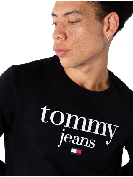 Moletom Tommy Jeans Masculino Regular Crewneck Modern Corp Logo Preto