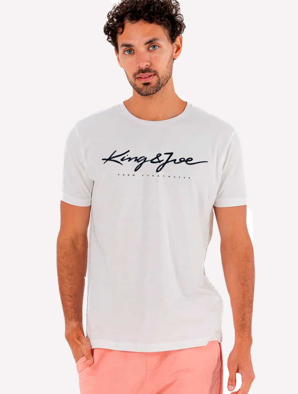 Camiseta King & Joe Masculina Slim Logomania Script Off-White