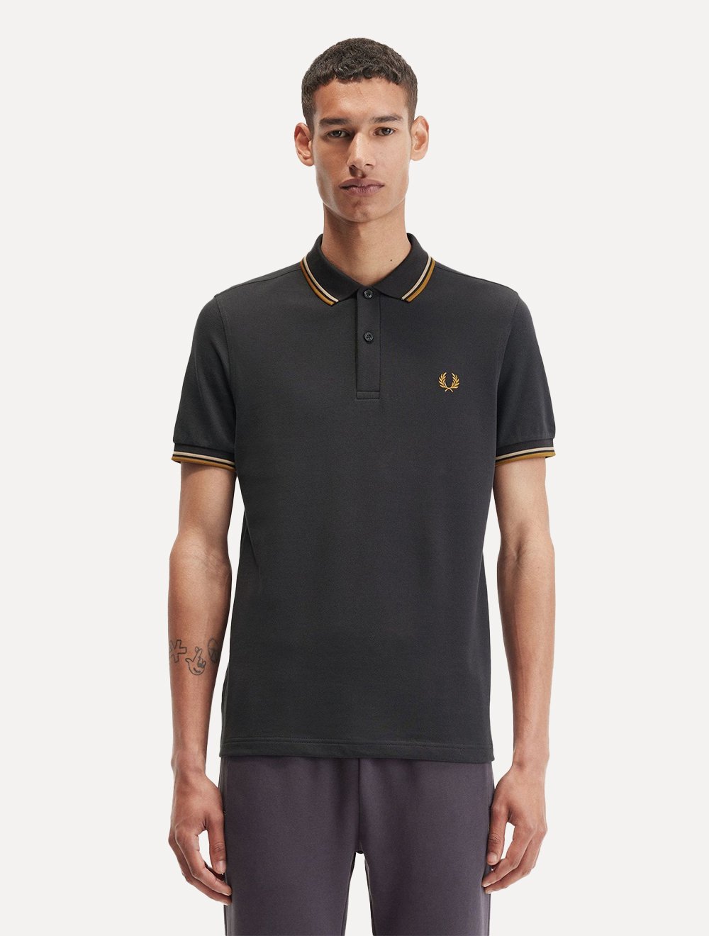 Polo Fred Perry Piquet Regular Duo Brown Twin Tipped Preta