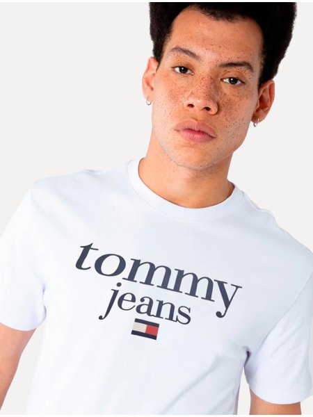 Camiseta Tommy Jeans Masculina Modern Corp Logo Branca