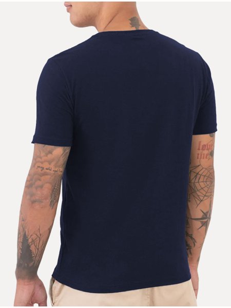 Camiseta King & Joe Masculina Logomania Negativo Azul Marinho