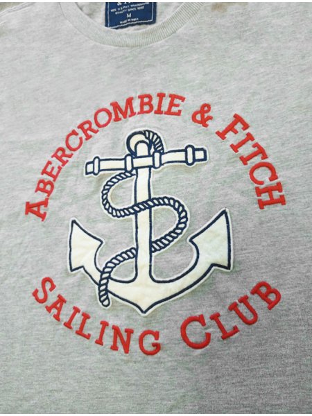Camiseta Abercrombie Masculina Muscle Anchor Sailing Club Cinza Mescla