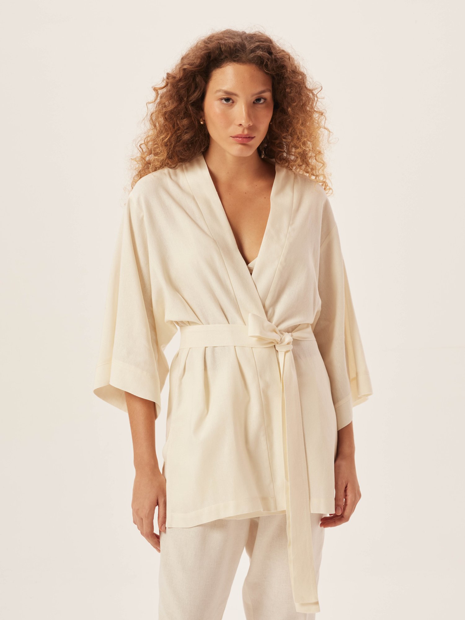 Kimono Linho Branco PANÔ Resortwear Carioca