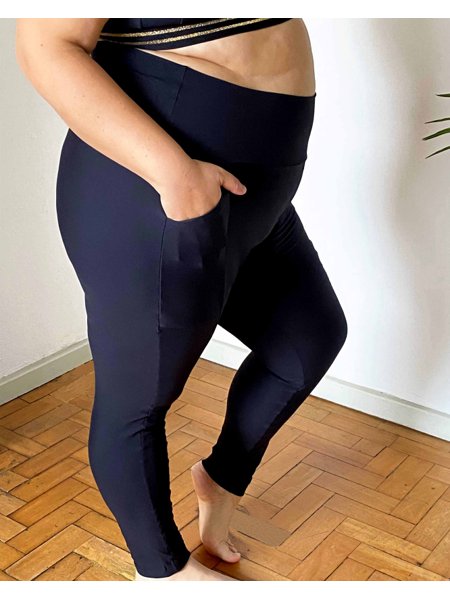 Legging Fitness Plus Size com Bolso Paula Preta Antiviral
