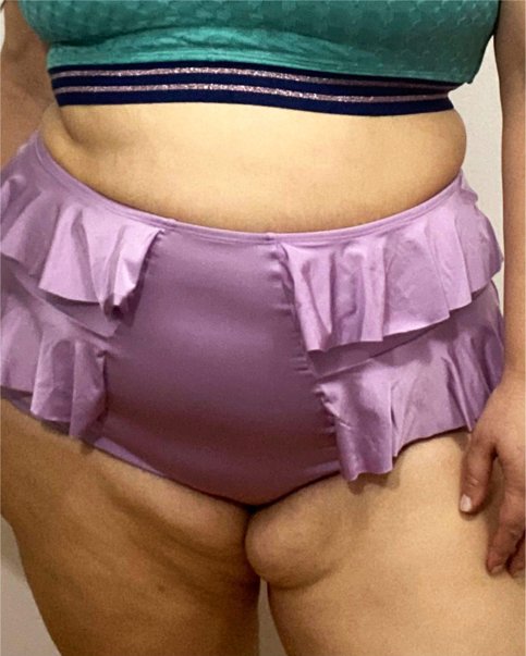 hot-pant-cintura-alta-feminina-plus-size-babado-lilas-1