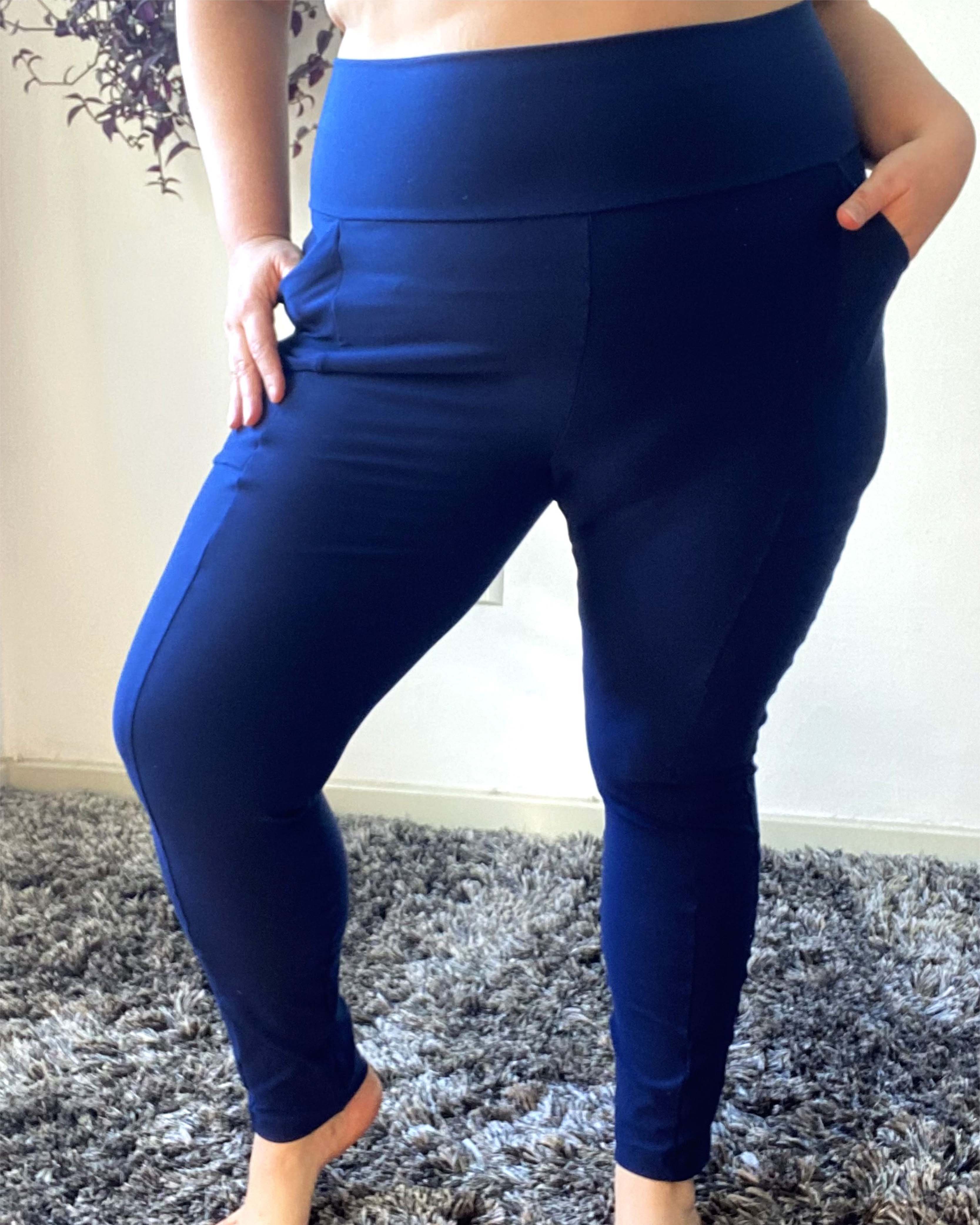 legging-fitness-plus-size-com-bolso-paula-azul-marinho-supplex-frente