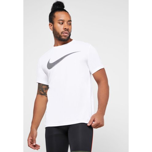 remera blanca nike