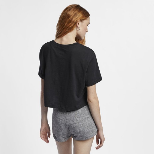 Camiseta Cropped Nike Sportswear Essential Feminina - Preto+Branco